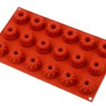 Silicone Bundt Cake Mould - 18 Cavity